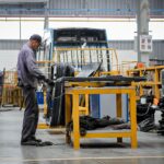 Potenciando el transporte bonaerense_ Marinucci visitó la fábrica Nuovo Bus6